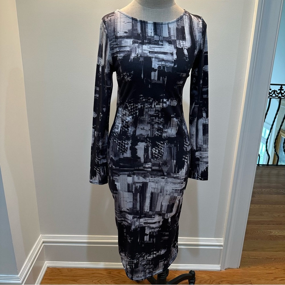Topshop Bodycon Black and White City Scape Dress — Size 8
